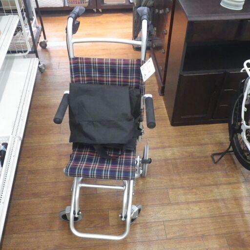 カドクラ 折りたたみ軽量車イス【モノ市場東浦店】41