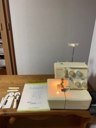 ジャノメ　ロックミシンマイルック2400（引き取り限定）