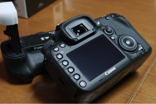 さらに値下げ！美品　キヤノンEOS7Dmark2 オマケ多数！