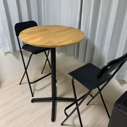 リビングテーブル、椅子セット