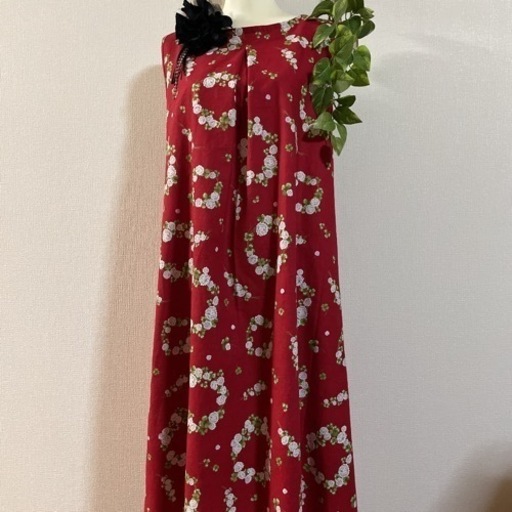 ハンドメイドレディースワンピースノースリーブロングワンピース前タック赤 上野屋 桜川の服 ファッションの中古 古着あげます 譲ります ジモティーで不用品の処分