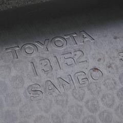 FJクルーザー純正 新車外し グリル マフラー他