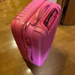 スーツケース　ピンク　中古品