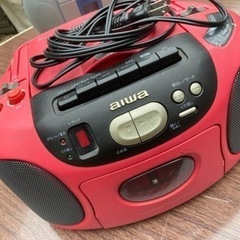 赤いラジオカセット