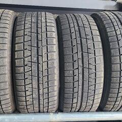 中古スタッドレスタイヤ　215/55R17