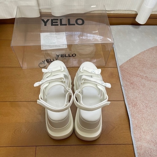 未使用☆yello サンダル☆