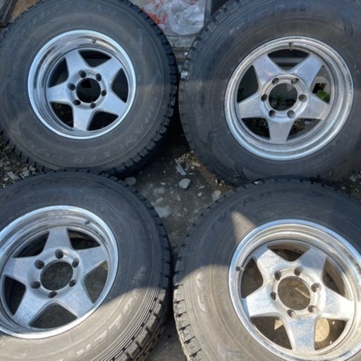 ホイール(タイヤはおまけ) 15インチ ホイール（タイヤおまけ）軽自動車 4穴