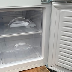 【RKGRE-894】特価！ニトリ/106L 2ドア冷凍冷蔵庫/NTR-106WH/中古品/2021年製/当社より近隣無料配達！