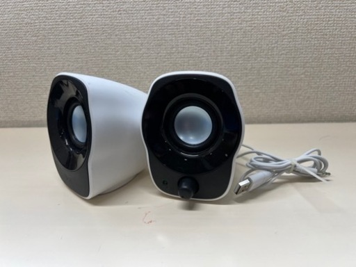 19インチ液晶ディスプレイモニター（lojiミニスピーカー付） 19インチ液晶ディスプレイモニター（lojiミニスピーカー付）