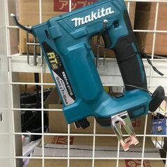✨マキタ　充電タッカ　ST111D　中古美品✨うるま市田場✨