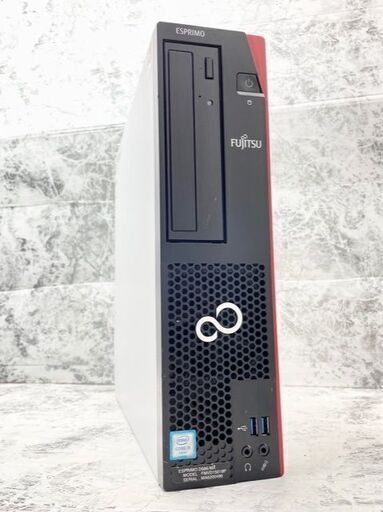 富士通のデスクトップ・パソコン ESPRIMO D586とキャノンのプリンター MG5530のセット