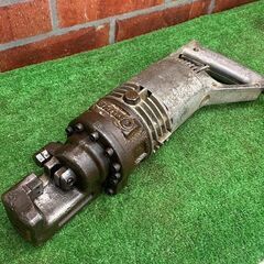 オグラ Ogura HBC-13 13mm 鉄筋カッター【リライズ野田愛宕店】【店頭取引限定】【中古】IT4OFKV1A0SY オグラ Ogura 電動油圧式鉄筋カッター HBC-13の中古 ジャンク 《埼玉