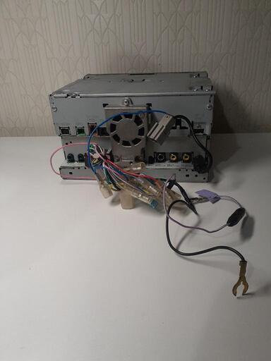 ジモティー価格)カロッツェリアパイオニア AVIC-RZ03 楽ナビ 配送 DVD  