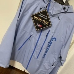 Supremeのジャンパー✩