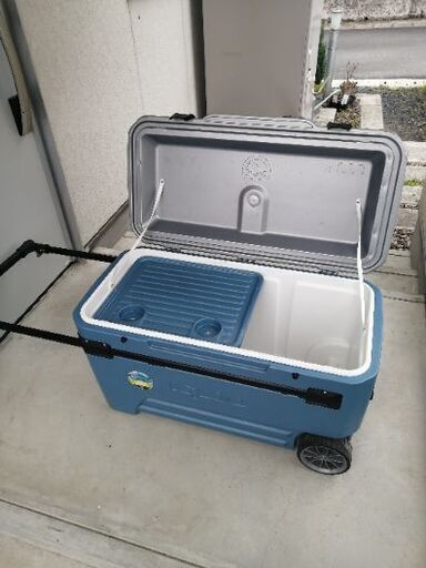 【値下げ】車輪付き大型クーラーボックス 値下げ】車輪付き大型クーラーボックス