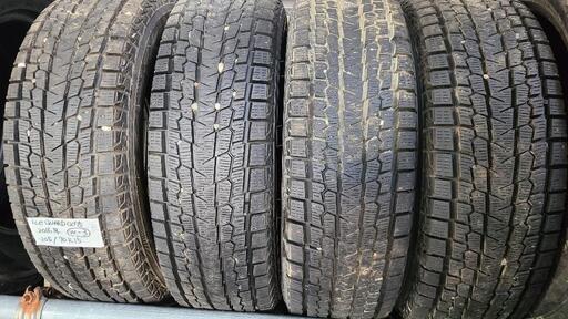 中古スタッドレスタイヤ　205/70R15