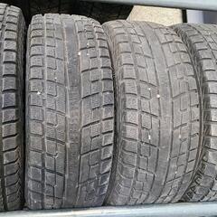 中古スタッドレスタイヤ 265/70R16