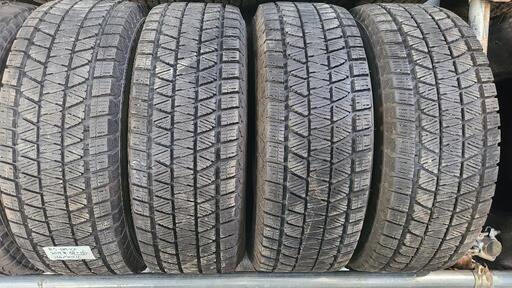 中古スタッドレスタイヤ265/70R16