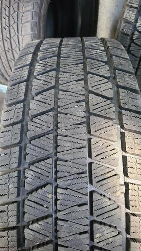 中古スタッドレスタイヤ265/70R16