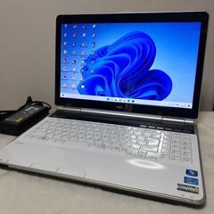 【取引中です】NEC　LaVie　15インチ　クリスタルホワイト...