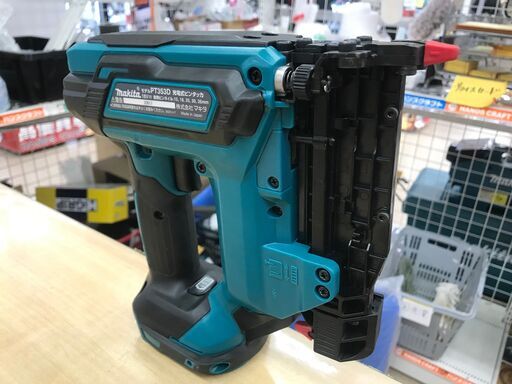 マキタ 美品 PT353D 充電式ピンタッカ 本体のみ ケース付きうるま市