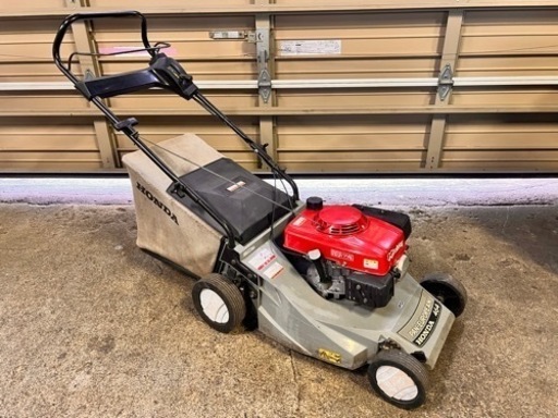 芝刈り機【ジャンク品】 芝刈り機【ジャンク品】