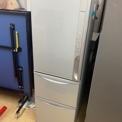 HITACHI 3ドア　17年製冷蔵庫