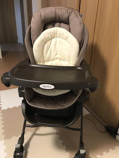 アップリカ ハイローチェア ユラリズム オート アップリカ ユラリズム