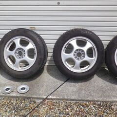 タイヤホイールセット4本　205/60/R16　タイヤコンチネンタル　パンク歴無し　プリウスに履いていました。