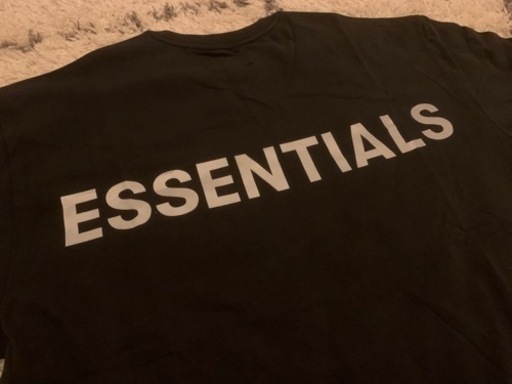 エッセンシャルズ ESSENTIALS FEAR OF GOD