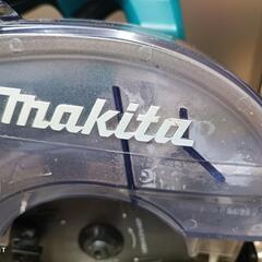マキタ18V 125mmバッテリー２個、充電器付 充電式防じんマルノコ KS513DZ   