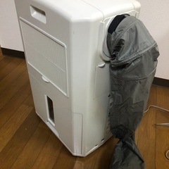コロナどこでもクーラーコンプレッサー式冷風　除湿衣類乾燥機　エアコン代わりに