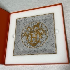 新品 エルメス スクエアプレート ゴールド