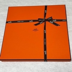 新品 エルメス スクエアプレート ゴールド