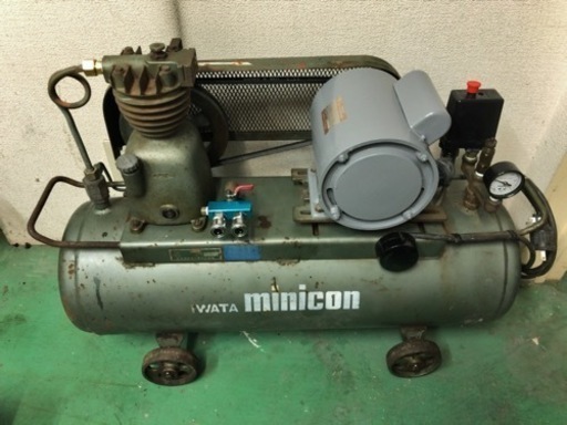 メンテナンス用品 【取引完了】100V岩田製エアコンプレッサー約60L 