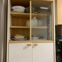 食器棚　小さめ  2段