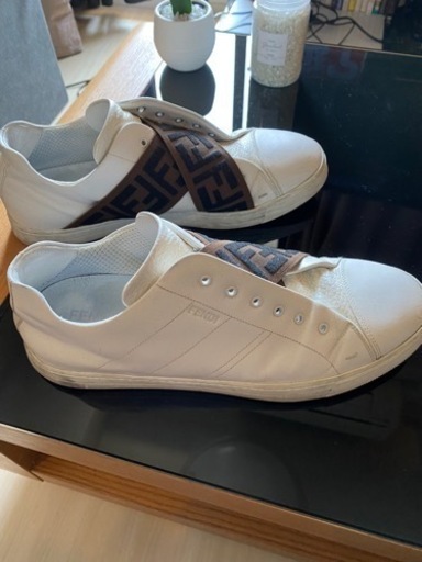FENDI スニーカー