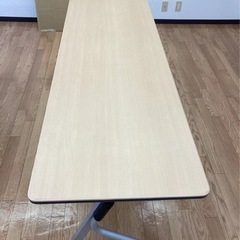 折り畳みデスク／ミーティングテーブル