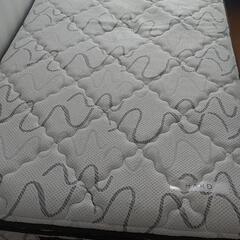 ベッドフレームセット　Serta　高級マットレス　格安でお譲り