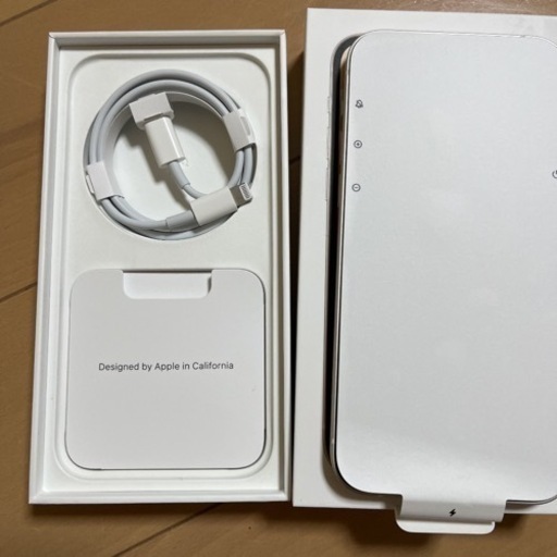 iPhone12 64G ホワイト 新品未使用 - 行田市