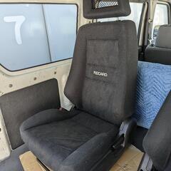 レカロシート　バモスに使用していました。