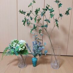 花瓶と造花のセット