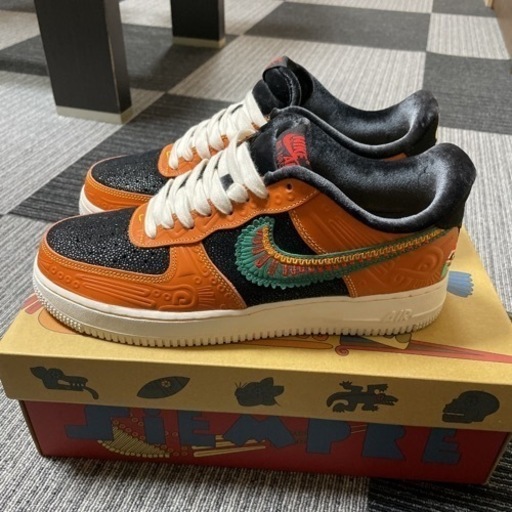 ナイキ　エアフォース1 NIKE AIRFORCE 1 siempre familia