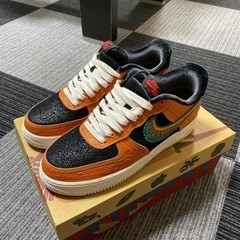 ナイキ　エアフォース1 NIKE AIRFORCE 1 siempre familia  