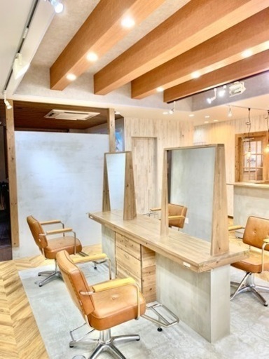 アイリスト募集【京都市内美容室内の個室】好条件