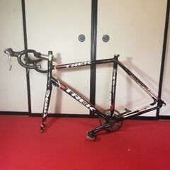 トレック　アルファ1.1 フレームセット+STIレバー、ハンドル、クランク他ロードバイク