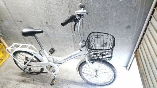 自転車新中古 折りたたみ CHRYSLER タイヤ20インチ カラーベージュ