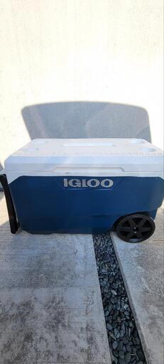 IGLOO　クーラーボックス　85L