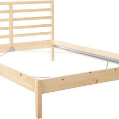 IkeaのTarvaベッドフレーム