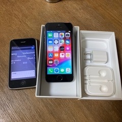 【セット売り】iPhone5 と iPhone3GS